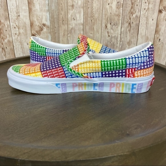 Vans‎ Pride Classic Slip On LGBTQ Sneaker Size 7.5 Women - Picture 10 of 13